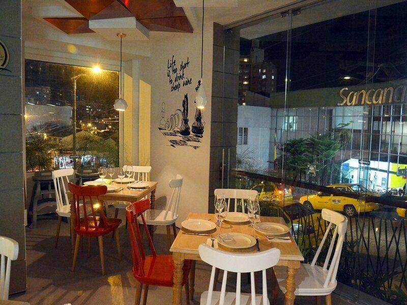 Quo Quality Hotel Manizales Bagian luar foto Restaurant in Athens