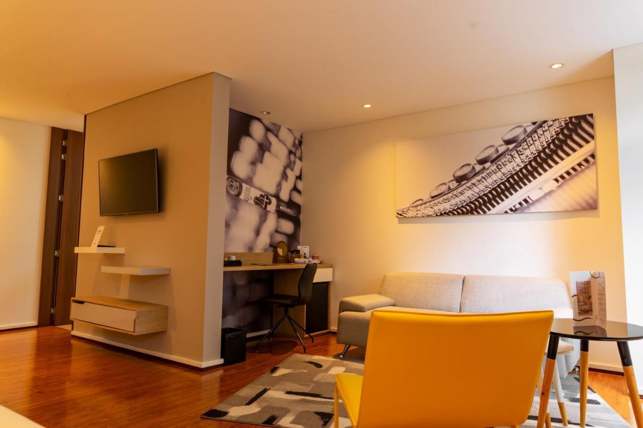 Quo Quality Hotel Manizales Bagian luar foto A suite at the hotel