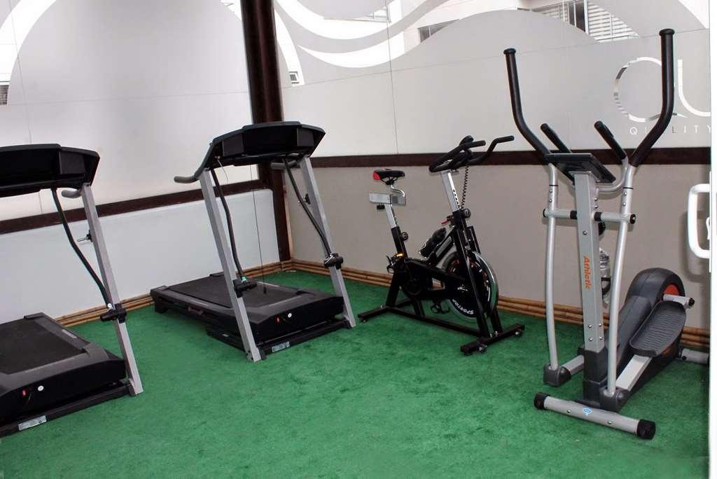 Quo Quality Hotel Manizales Fasilitas foto Elliptical trainer (right)
